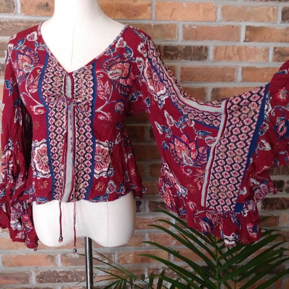 Altar'd State Flare Sleeve Floral Paisley Boho V-Neck Peplum Blouse S Small B6